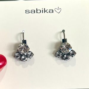 Sabika Beautifully Simple Drop earrings